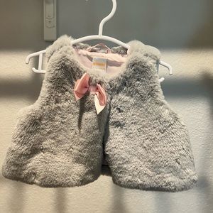 Baby faux fur waistcoat 6-12m